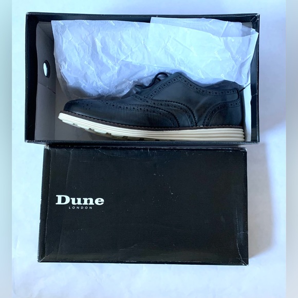 NEW Dune Mens 10 US BAYSIDE BLACK LEATHER WINGTIP WHITE WEDGE SOLE UK 44 - Picture 3 of 11